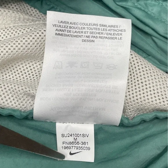 Nike Girls Teal Windbreaker Jacket w/ Mesh Lining & Back Swoosh – Youth M - Picture 8 of 14